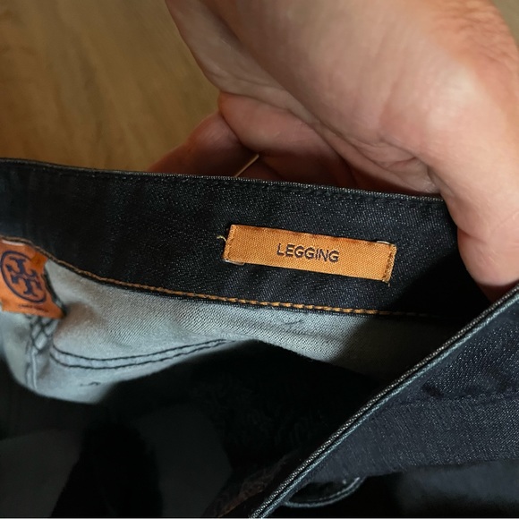 Tory Burch Legging Jeans - Size 31 (EUC) - Picture 9 of 12
